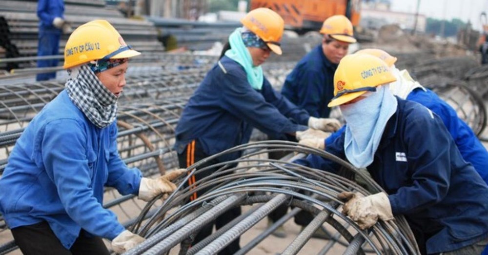 Tổng Liên đoàn Lao động Việt Nam đề xuất tăng tuổi nghỉ hưu, giảm giờ làm